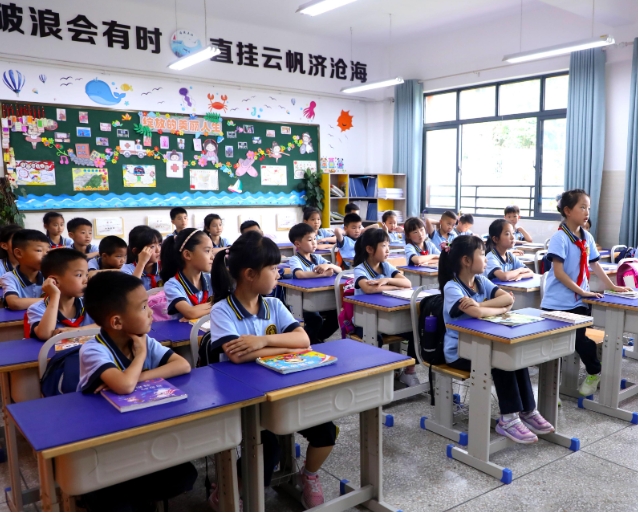 学校试点覆盖学生引导教育回归育人本源促进学生全面发展成才 学校试点覆盖学生引导教育回归育人本源促进学生全面发展成才
